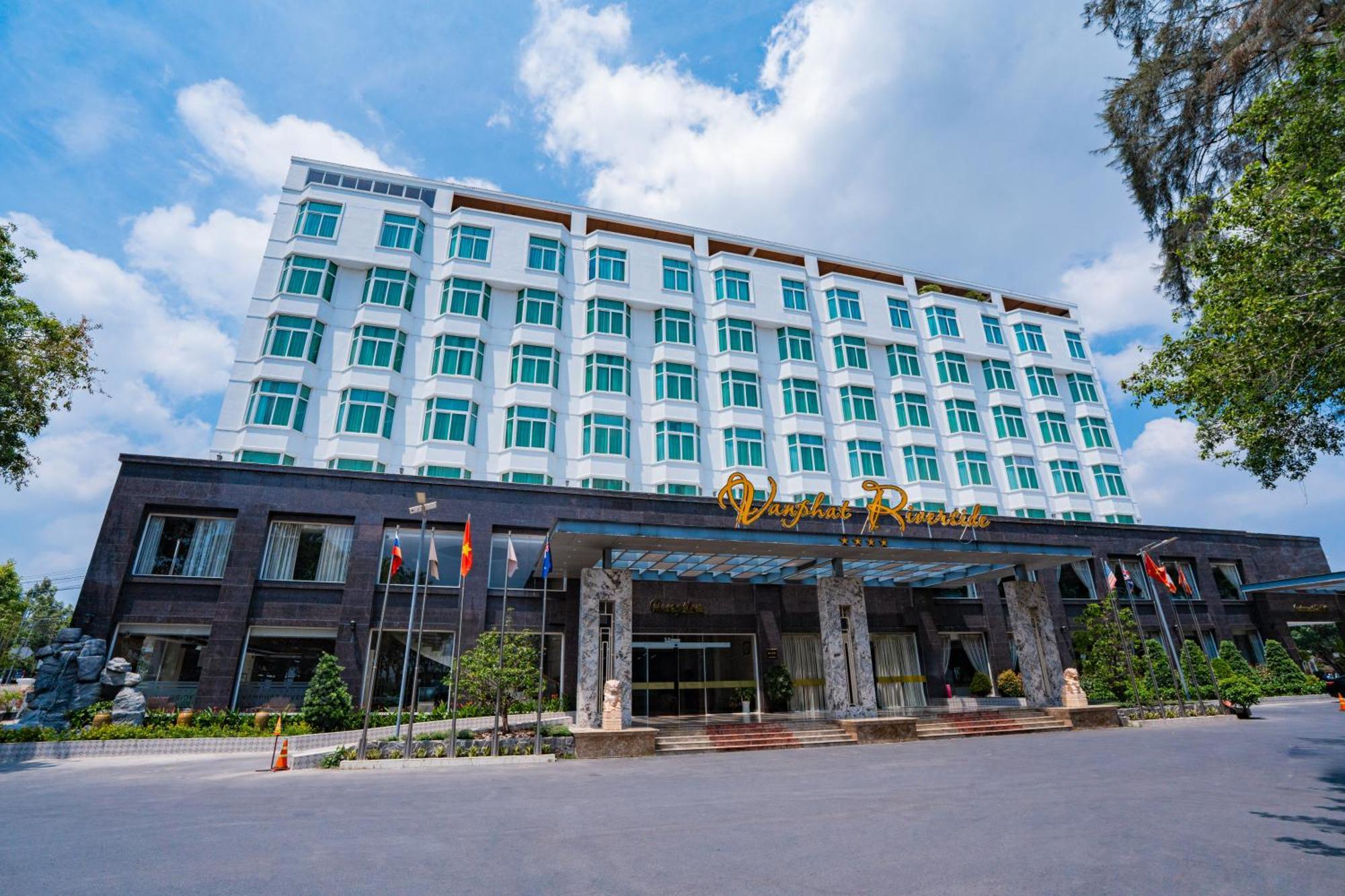 Van Phat Riverside Hotel Can Tho Exterior foto