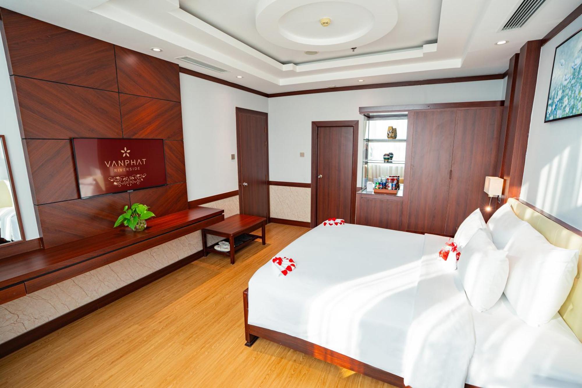 Van Phat Riverside Hotel Can Tho Exterior foto