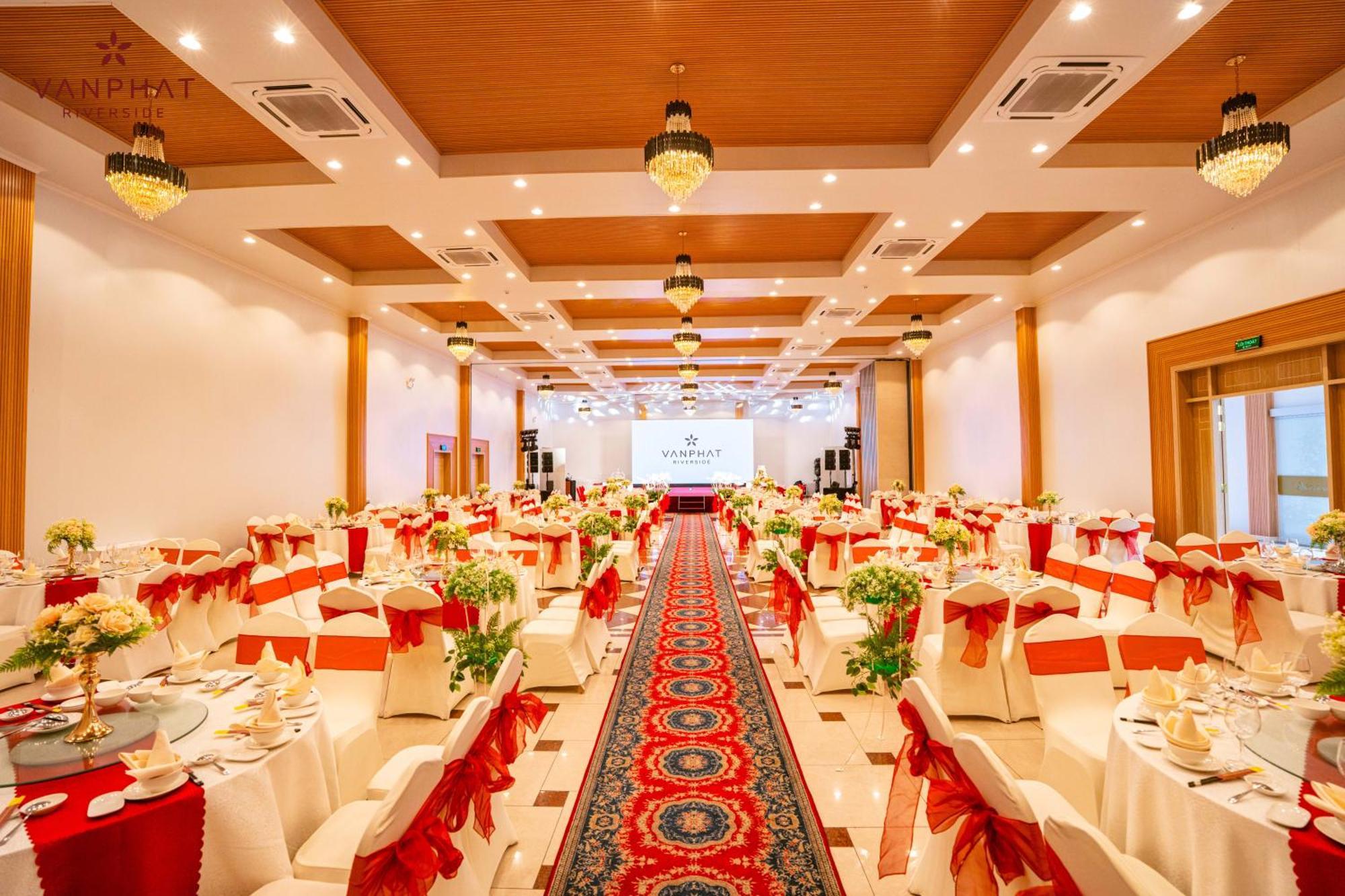 Van Phat Riverside Hotel Can Tho Exterior foto
