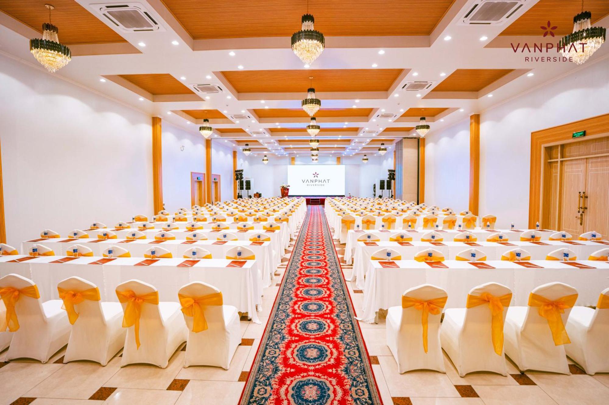 Van Phat Riverside Hotel Can Tho Exterior foto